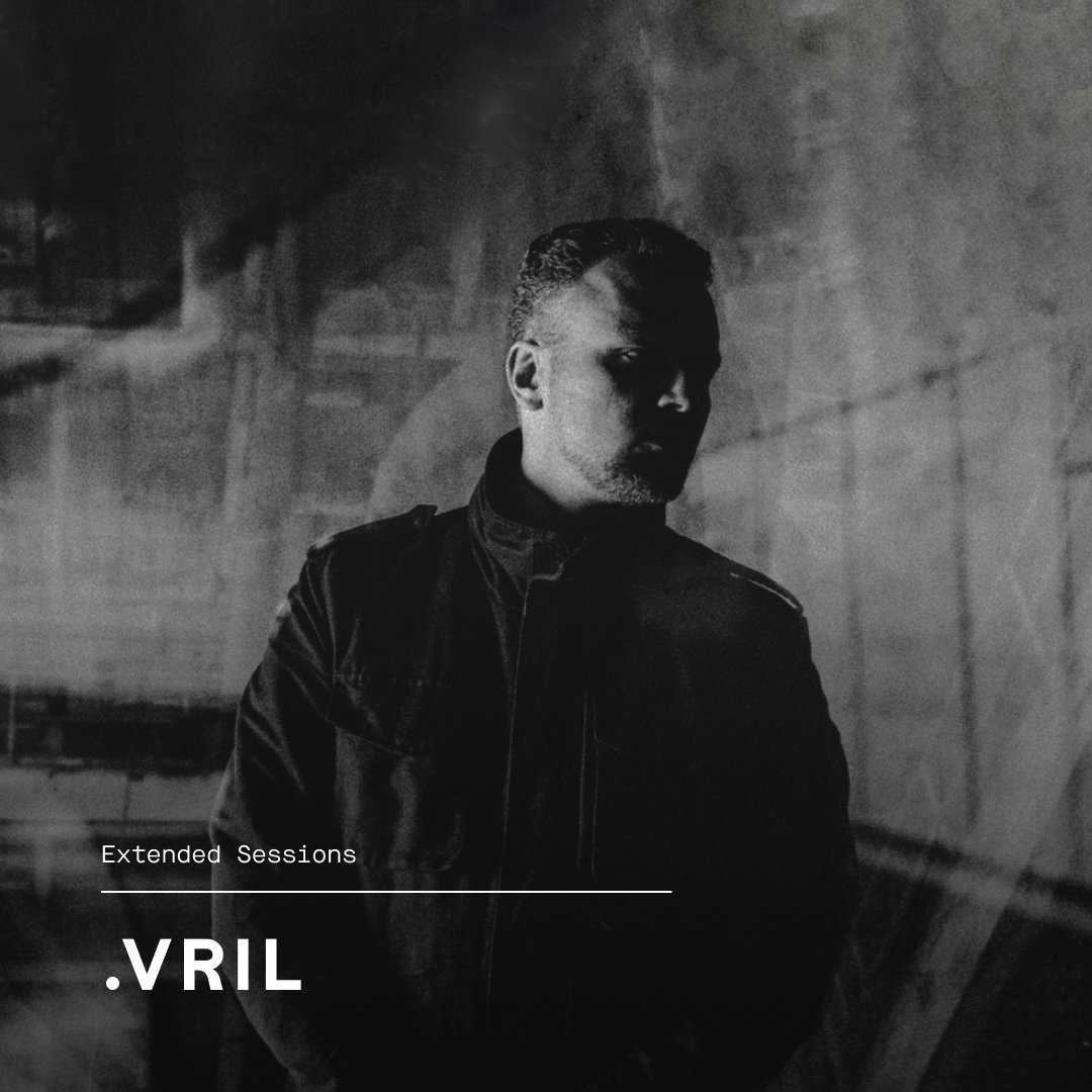 soundworks_app's tweet photo. For our latest extended session, Memory, Vril created long sustained and slowly-evolving tones where he interweaved his signature melodic motifs wrung and blended into uniquely dense and rich textural layers. 

Available now in the app 📱 (link in bio) https://t.co/1xLeeU1chI