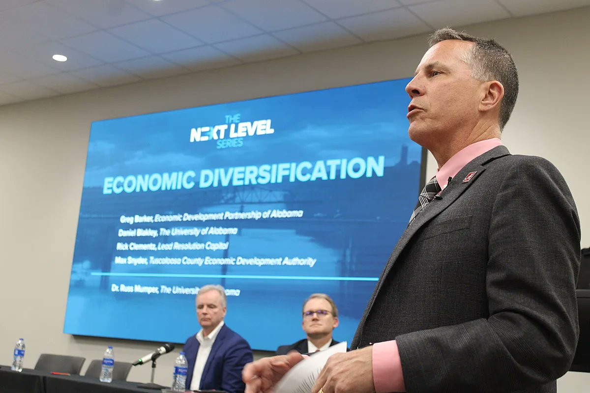 TCLThread's tweet photo. Leaders in West Alabama must continue to take proactive steps to diversify its economy to ensure its continued growth and weather storms, a panel of experts said Wednesday afternoon.

https://t.co/y8sljIcFxH https://t.co/S0YcXGYzFN