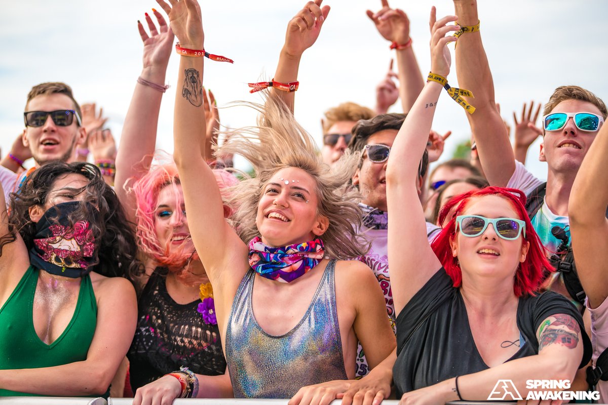Hands up if you’re ready for #SAMF10 🎉

If you registered for the loyalty presale, check your inbox 👀 General on sale tomorrow at 10am CT.