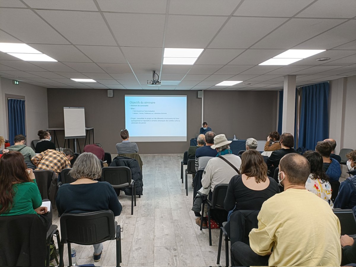 INRAE_EMMAH's tweet photo. Le personnel de l'UMR #EMMAH est réuni au village camarguais à Arles, en séminaire pour travailler sur le projet d'unité.
@UnivAvignon @INRAE_France @INRAE_PACA https://t.co/tutOrQtjsV
