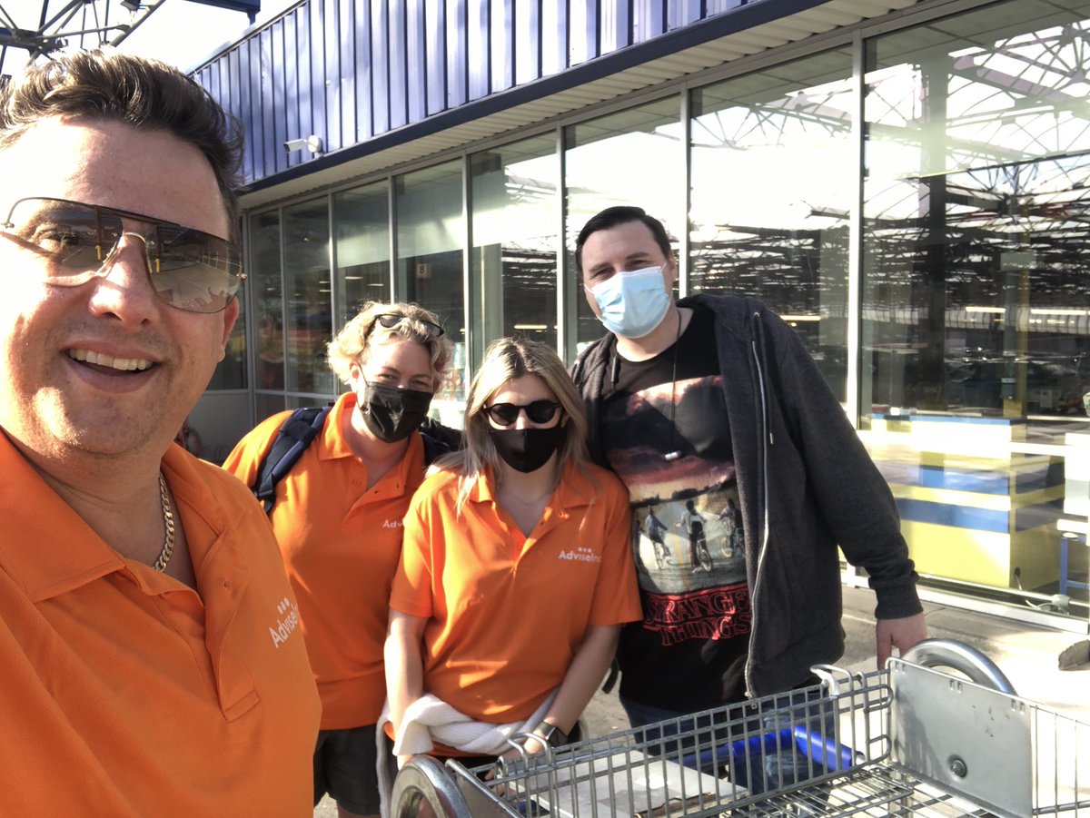 JackkBarton's tweet photo. £2500 spent at Makro on immediate requirements. Off now to deliver them to four separate locations. #OperationUkraine https://t.co/4wbqnSF3iY
