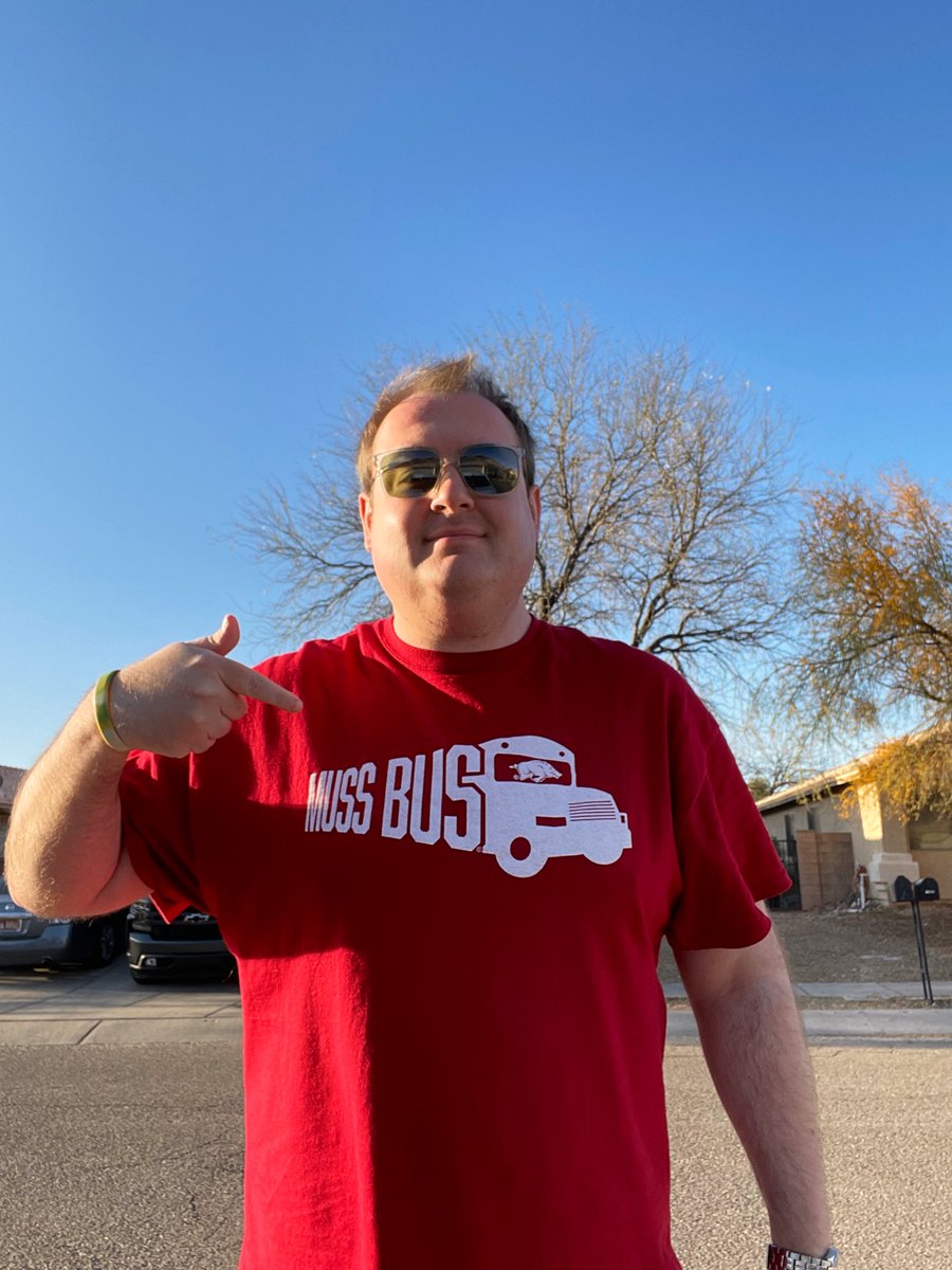 andrewtaylor09's tweet photo. Game day!! Good luck to @EricPMusselman & @RazorbackMBB tonight!! #MarchMadness #MussMadnessย #WPS #MussWin #MussBus ๐๐ @_MussBus https://t.co/maXGUQARj1