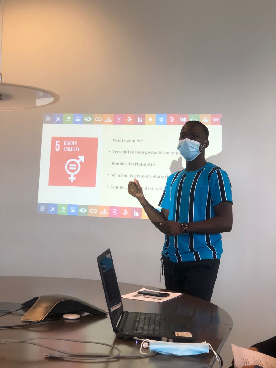 joshuapatra's tweet photo. Gister hebben wij als SDG-voices onze eerste presentatie (kickoff) mogen geven en wel aan de Ambassade van het Koninkrijk der Nederlanden in Suriname. 

In september 2021 zijn wij getraind door @SDGNederland. https://t.co/WhhWjmvZFn