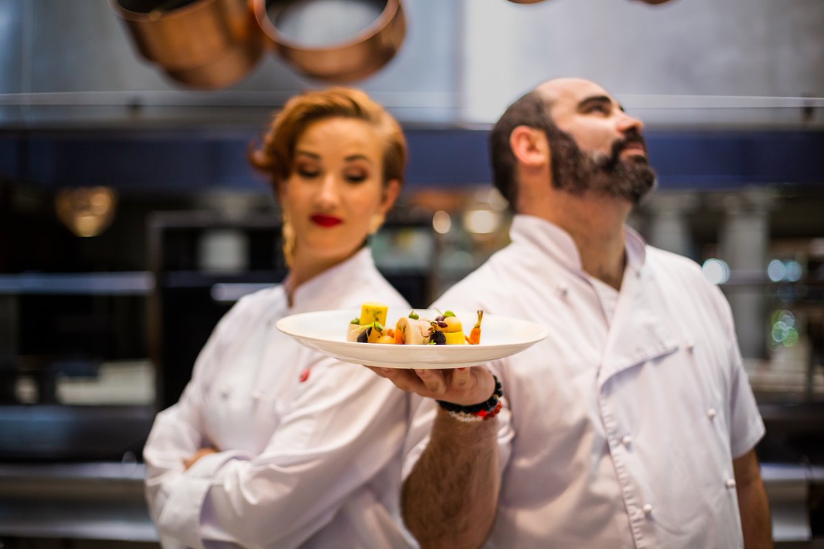 Throughmywinegl's tweet photo. #ASymphony | From 31 March to 3 April 2022, @CapeTown_Opera in collaboration with #TheVineyardHotel Newlands, will host four unique performances entitled BON APPÉTIT! The stunning music and cuisine event will take place at The Restaurant. https://t.co/5sLZMBFsU3