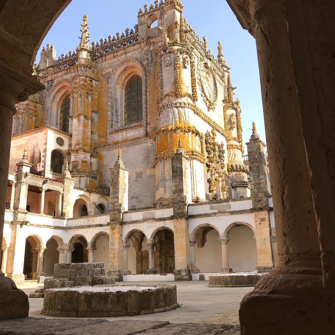 Templar Castle &amp; Convent of Christ in #Tomar, #Portugal. Have you visited? 🇵🇹
📸: [IG] badassgrandpa2016