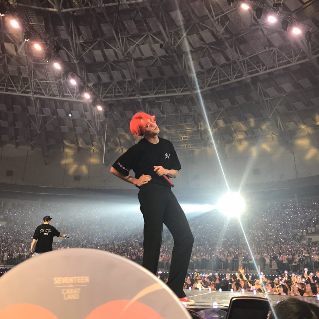 kiming406's tweet photo. 민규 폰카 타래💞 https://t.co/3xZwlhPNKF