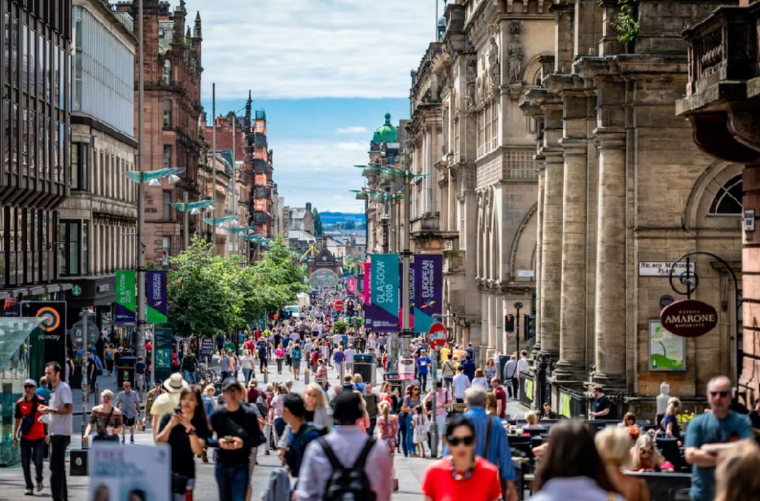 Online tool to assess the viability of England’s high streets created

Toolkit developed by <a href="/PlaceManagement/">IPM</a> will help place makers plan future transformation of towns and cities

mmu.ac.uk/research/news-…