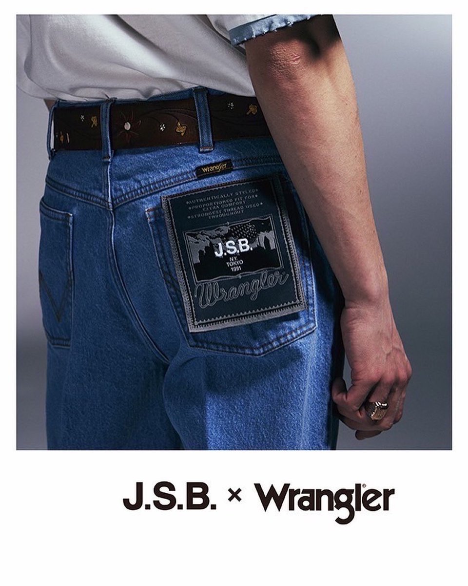 vertical_garage's tweet photo. 【J.S.B. × Wrangler 】
2022.3.26 (SAT)ON SALE
at VERTICAL GARAGE
【ONLINE STORE】
https://t.co/wJnnqnbK4w
#jsb
#jsbtyo
#verticalgarage
#wranglerjapan
#wranglerjp https://t.co/dzfUo3D5uv