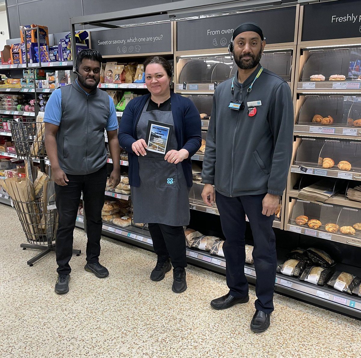 GWimhurst's tweet photo. Massive shout-out to Riza, Sanj & Team @coopuk Glen Parva (Leics) #CE07 No.1 Profit & Loss accounts for P2 & Ytd π. Special mention also for Liliana for her amazing Instore Bakery & HotFood ππ. @coopukcolleague @KateGraham03 https://t.co/k6XjokLJR9