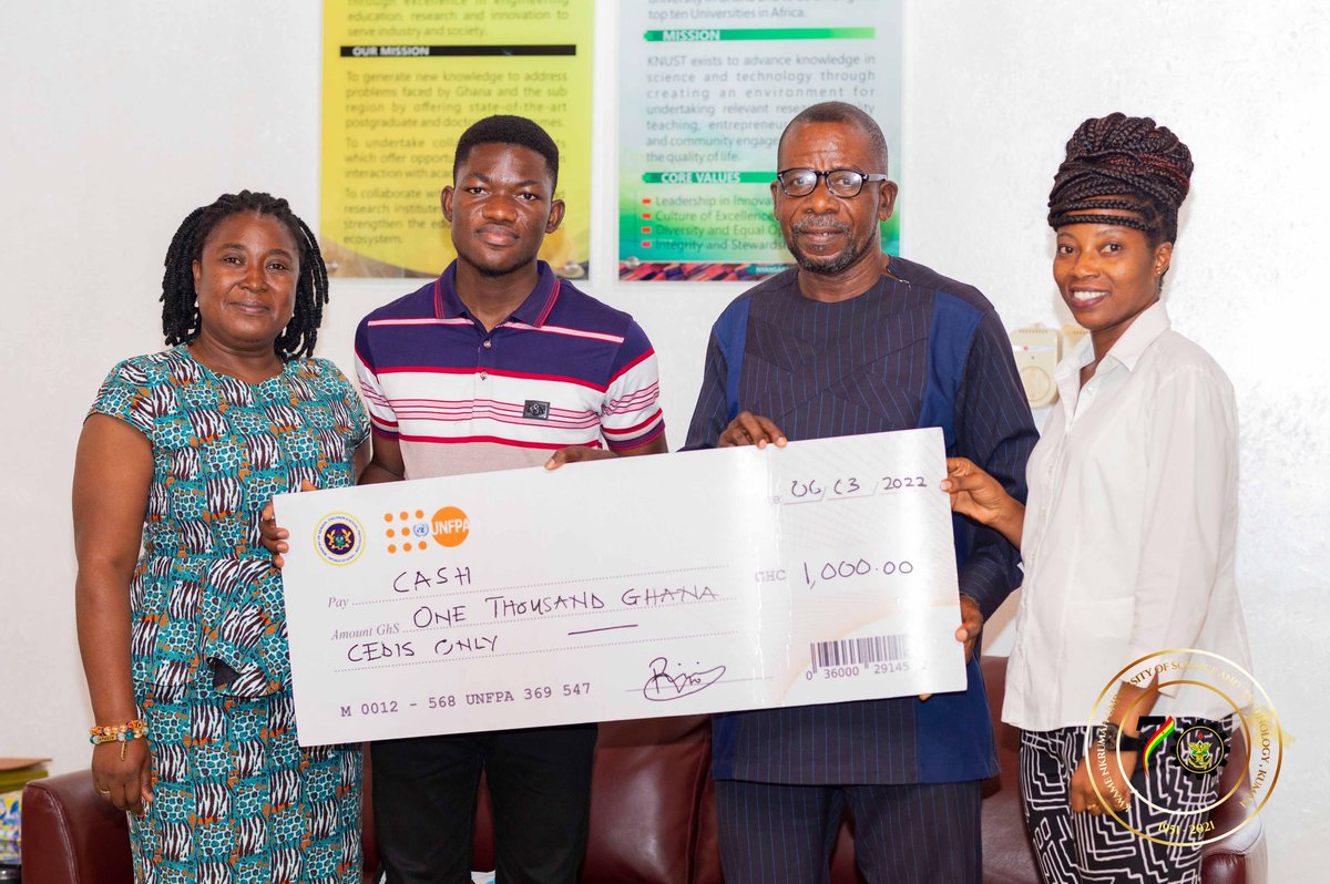 KNUSTGH's tweet photo. KNUST Student Wins National ‘What Do You Know’ Quiz Competition.
Mr. Nicholas Obeng, a final year Chemical Engineering student has emerged winner of the 'What do you know' quiz competition organised by the Ministry of Gender, Children.. Read more: https://t.co/Apgrl0sSqt https://t.co/UlItdT9xXX