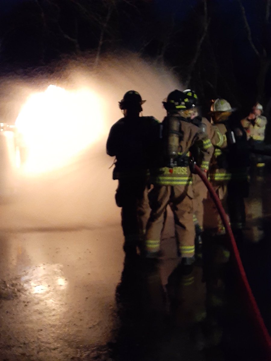 AtwoodFire's tweet photo. Last evening’s training focused on fighting fires involving LP-Gas. #TrainLikeYouWork https://t.co/F4wrRBTgJP
