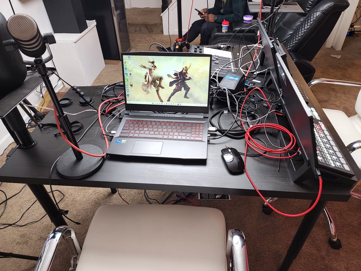 YoloLivTech's tweet photo. “#YoloBoxPro This is a setup for Podcast And live streaming are men's cave for church! "
Cr: Terry Cochran
#yolobox #yololiv #yoloboxpro #smallstreamer #streamer #twitch #balckmagic #atemmini https://t.co/XCF3O7HKAK
