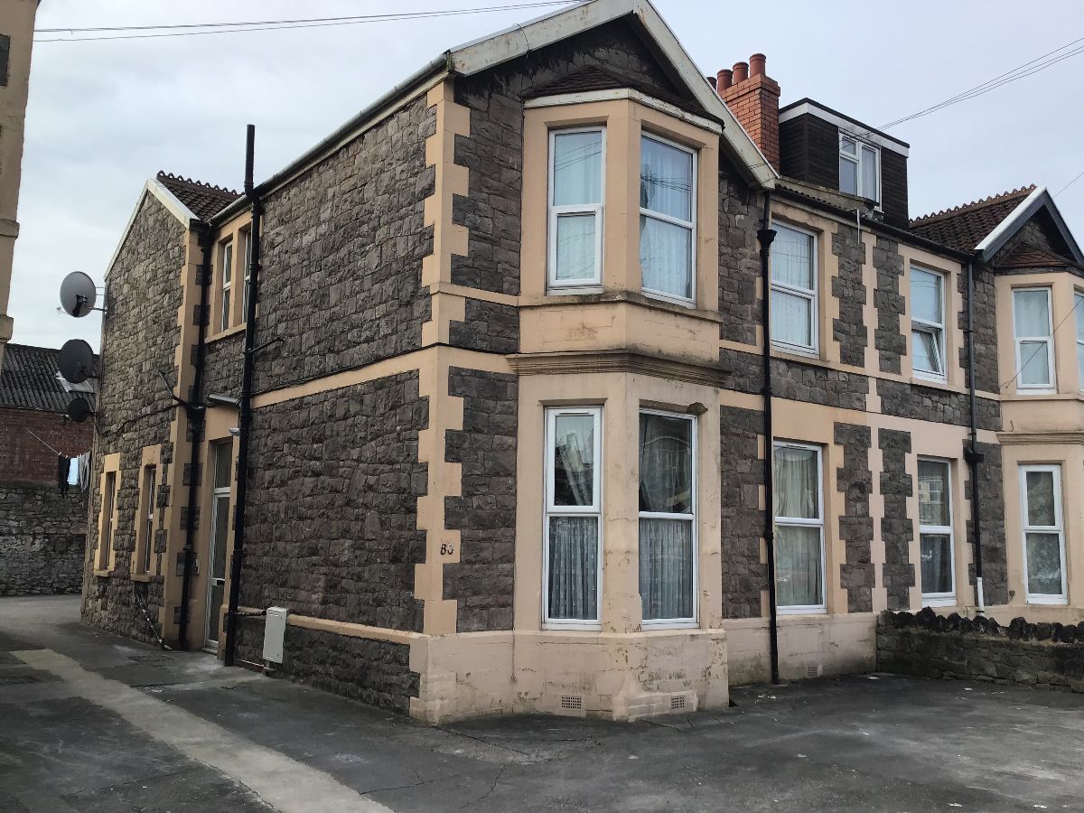 agent_demo's tweet photo. To let - 4 Bed Detached House, Parklands Avenue, Weston-super-Mare, £1,000pcm. View details: https://t.co/C7Rpxj1ohW https://t.co/ADQUkCka4u