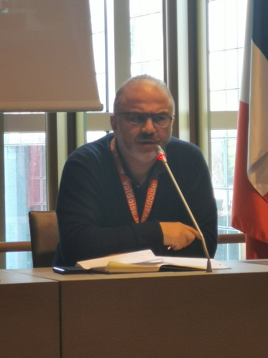 Smart City Mag (@smartcitymag_fr) on Twitter photo <a href="/rachid_adda/">Rachid Adda (privé)</a> "La mutualisation est le meilleur moyen de garantir un bon niveau de sécurité et de la faible consommation d'énergie. C'est le rôle de la puissance publique de rationaliser le développement des datacenters." <a href="/rachid_adda/">Rachid Adda (privé)</a> "La mutualisation est le meilleur moyen de garantir un bon niveau de sécurité et de la faible consommation d'énergie. C'est le rôle de la puissance publique de rationaliser le développement des datacenters."
