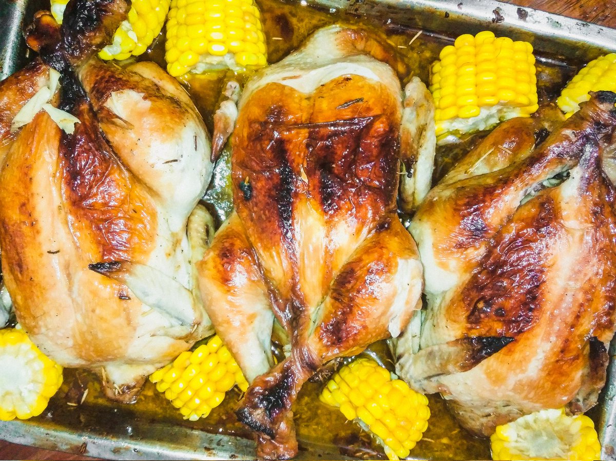 TChefOfficial's tweet photo. HERB CHICKEN 🍗

Set of orders for today.

DM for more.
*two days prior date https://t.co/5z9Zk8dG6G
