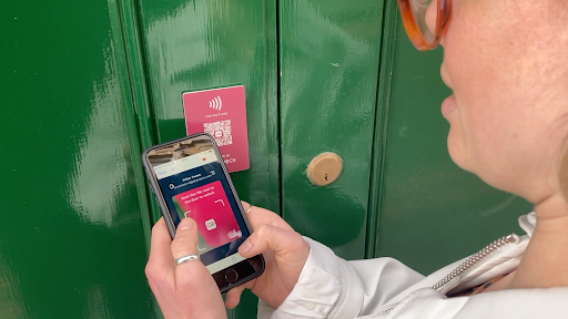 doordeck's tweet photo. Doordeck uses NFC technology, the building’s access control server and Doordeck’s cloud infrastructure to unlock doors using NFC keyless entry. The Doordeck contactless NFC tile works alongside the Doordeck software to enable NFC smart unlocking. 

https://t.co/VZvyFOumge https://t.co/6ezPsChdGh