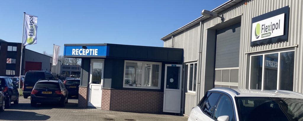 FlexipolNL's tweet photo. Afgelopen zaterdag hadden wij de opening van onze tweede vestiging in Middenmeer. Helemaal klaar zijn we nu om de markt nog beter te bedienen. Lees hieronder het artikel aub, veel leesplezier!
https://t.co/cldMf5vuIT https://t.co/dWzFumJ4l7