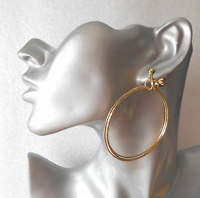 FashionJools's tweet photo. Gold Faceted Triple Hoop Clip-on Earrings SECONDS QUALITY - FashionJoolsHandmade https://t.co/zMeICFHJE4 https://t.co/0GxYmc7xlJ