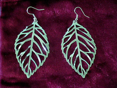 FashionJools's tweet photo. Handmade Skeleton Leaf Earrings https://t.co/GT7Mmyd11Q https://t.co/uPAgOf4je7