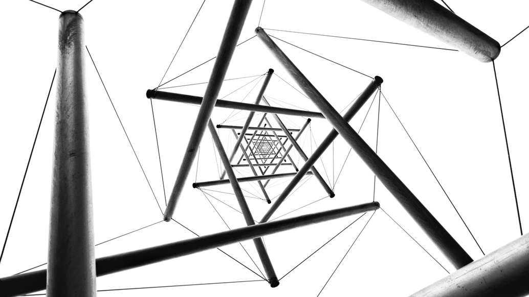 Special issue on random matrices and networks:
iopscience.iop.org/journal/2632-0…