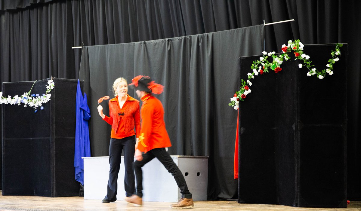 KingsburyHigh's tweet photo. Our Year 9 students were treated to a romantic theatre performance of Romeo and Juliet by @theglobeplayers . The students enjoyed an hour of engaging acting and clever yet simple stage settings, getting to know the famous Shakespeare characters as part of their English lessons. https://t.co/Ug88yZkA8V