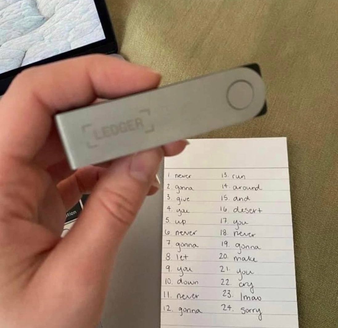 JoelBuilds's tweet photo. Very secure pass words.

#NFT #BTC #ETH https://t.co/THHYyfBnOj