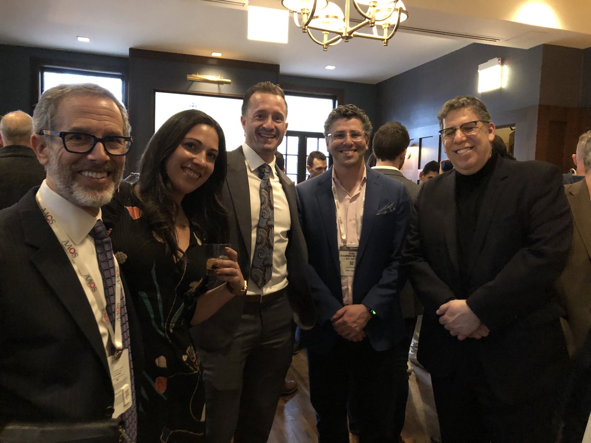 Lipogems1's tweet photo. What an awesome kick off to the AAOS 2022 meeting! MFat is the gold standard for the orthopaedic treatment gap!

#sportsmedicine #orthopedics #orthopaedicsurgery #lipogems https://t.co/KdQtgZZqfh