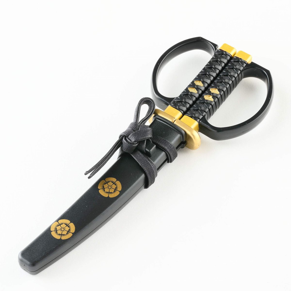 SScizzors's tweet photo. I just received a gift from Anonymous via Throne Gifts: NIKKEN Scissors Oda Nobunaga Japanese sword Scissors Japan Made. Thank you! https://t.co/jr8JPavAcj #Wishlist #Throne https://t.co/5CP6Y8P4us