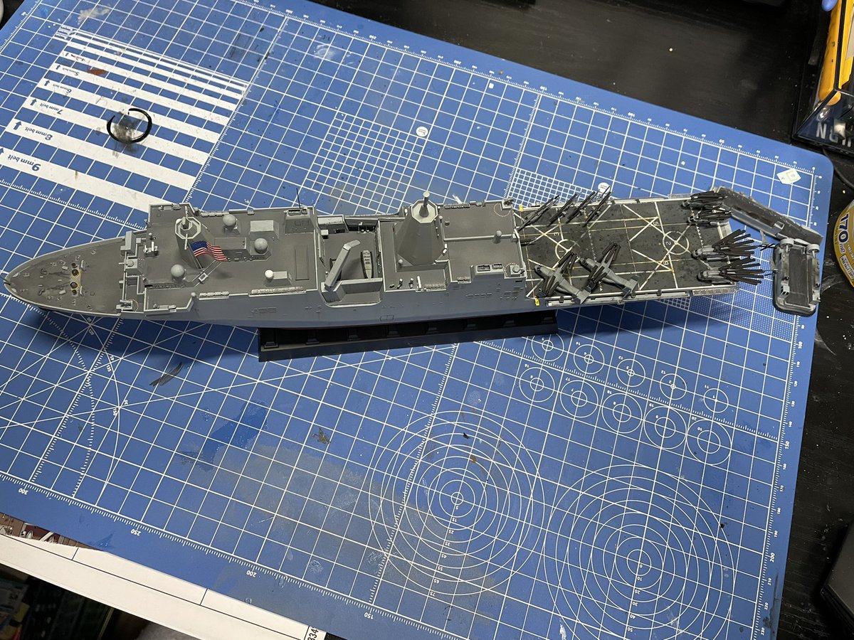 ちょと前にだけど、こんなつくったよ。甲板の汚し具合が勉強になりやした。

＃アメリカ海軍　＃ニューヨーク