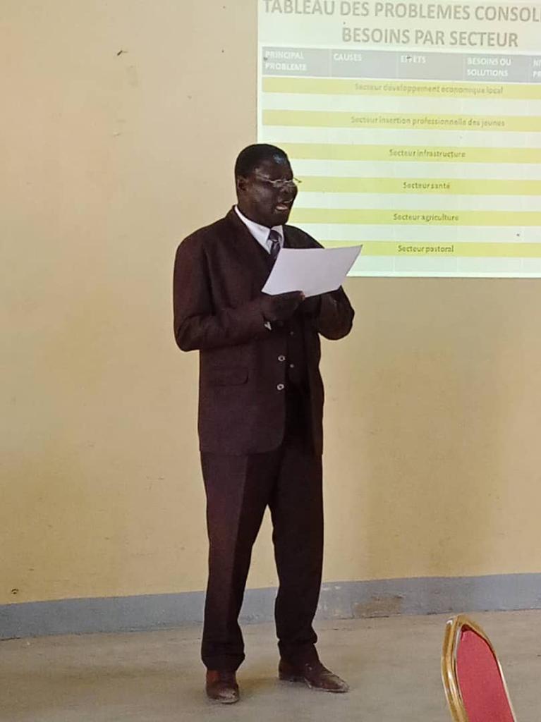 Formation de 126 élus locaux et cadres communaux de l'Extrême Nord, 21 - 25 mars 2022.
C'est aussi des présentations commentées de la part des apprenants.
Ici le site de Mokolo.

#MaCommuneEnAction  #ExtrêmeNordCameroun  #PnfmvEnAction  #Ministeredeleuropeetdesaffairesetrangeres