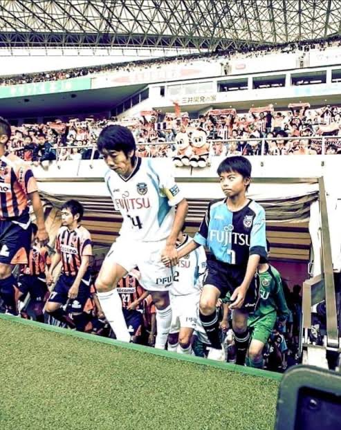 阿部 将一 Shoichi Abe S Tweet サッカー日本代表 試合後の三笘薫選手へのインタビュー 中村憲剛さん 子供の頃から見ていた人が活躍してくれると嬉しい みたいなことを言ってて ジ ンとなった 中村憲剛選手と三笘薫少年 サッカー 三笘薫 中村憲剛 日本 阿部 将一 Shoichi Abe S Tweet サッカー日本代表 試合後の三笘薫選手へのインタビュー 中村憲剛さん 子供の頃から見ていた人が活躍してくれると嬉しい みたいなことを言ってて ジ ンとなった 中村憲剛選手と三笘薫少年 サッカー 三笘薫 中村憲剛 日本