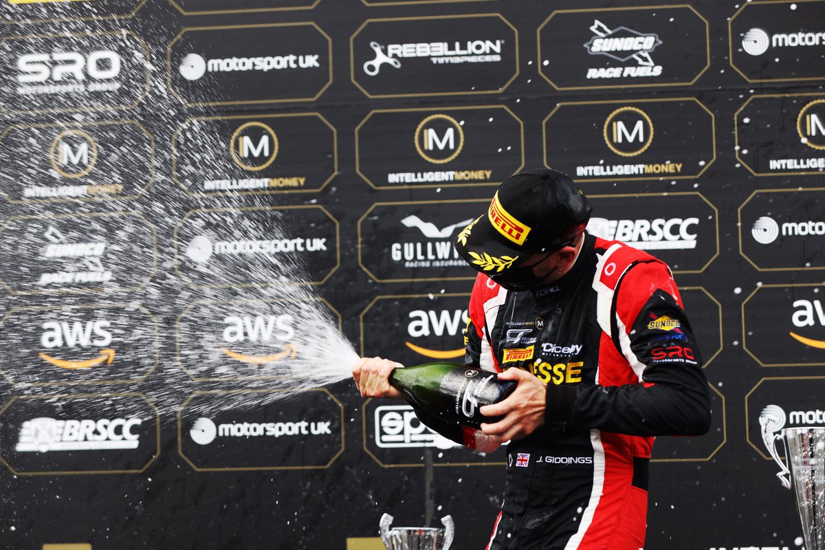 We're very happy to announce our third driver for the Porsche Carrera Cup GB this season, as <a href="/JakeGiddings77/">Jake Giddings</a> joins the team!

Read the full story here: mailchi.mp/torque/2014-br…

<a href="/PorscheRacesGB/">PorscheRacesGB</a> | <a href="/Torqueuk/">Torque</a>