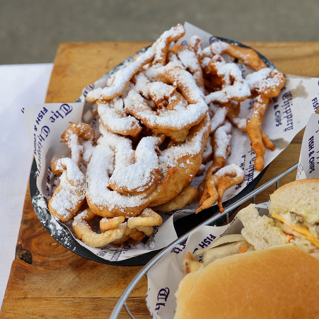 TheChippery's tweet photo. #Sweettooth satisfied. ✅ 

Click or Stop by soon to check out our lineup of Fried Goodies and other sweet #treats! 😋 https://t.co/iSqvv8sAyl https://t.co/ugDMCGfuNy