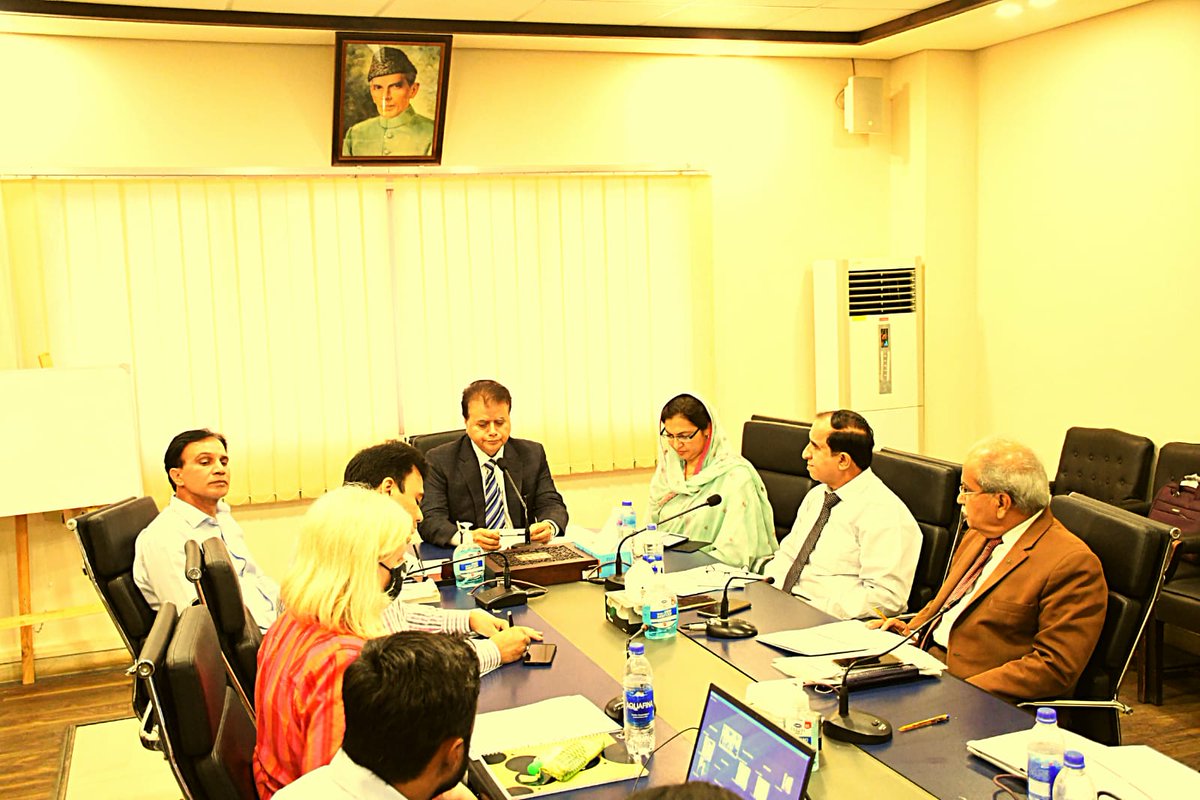 SELD_Sindh's tweet photo. 43rd Local Education Group (LEG) Meeting, convened by #ReformSupportUnit with Support of #UNICEF. The meeting was chaired by Secretary SE&amp;LD. Mr. Ghulam Akbar laghari @AkbarLaghari5 at #RSU on 24-3-2022. The brief Presentation was given by CPM-RSU, Ms. Beenish Fatima https://t.co/gp0nANg2Hn
