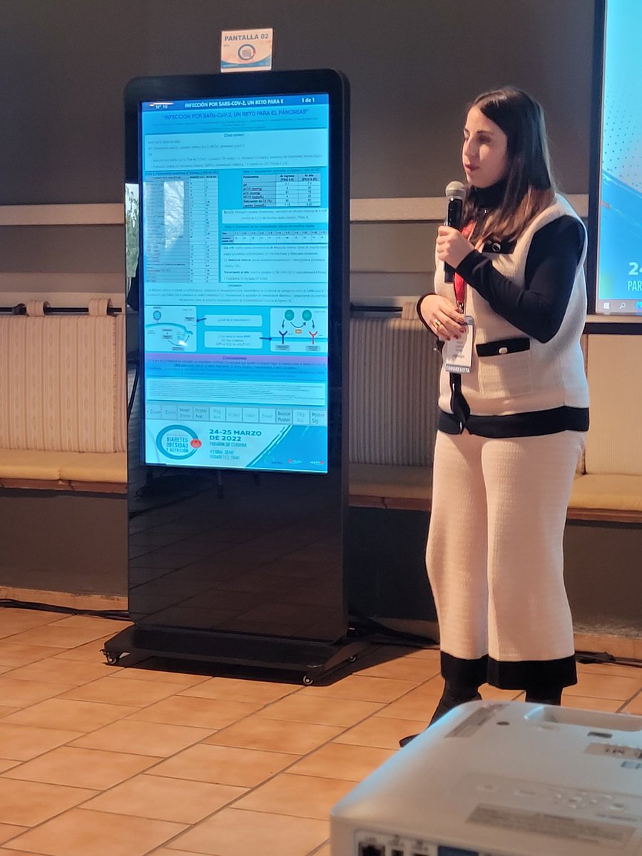 Dra Guerreo exponiendo su caso clinico en #16DM_SEMI : infeccion por SARSCov2, un reto para el pancreas. <a href="/Diabetes_SEMI/">GT-SEMI Diabetes, Obesidad y Nutrición #17DM_SEMI</a> <a href="/interna_chub/">Interna CHU Badajoz</a> <a href="/Sociedad_SEMI/">Sociedad Española de Medicina Interna</a>