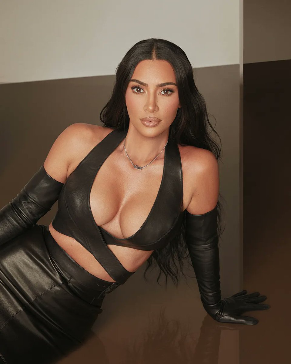 huberttrinkunas's tweet photo. "Get your f**king a** up and work". Here's why grind culture is both toxic and, ironically, unproductive --> https://t.co/kG9Q3jFI5l #grindculture #kimk #getyourassup #werk #work https://t.co/X90PesE2CJ