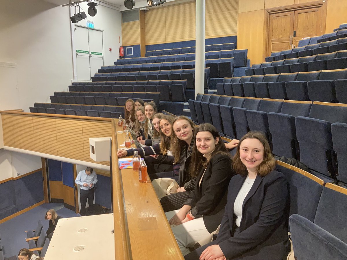 BsEcNorwichHigh's tweet photo. @NorwichHigh @GDST @BinGoNorwich getting ready to present, meeting mentor Catherine Jeong and the presentation! Looking forward to networking over lunch #GDSTLEAD https://t.co/ft4MC2BfHN