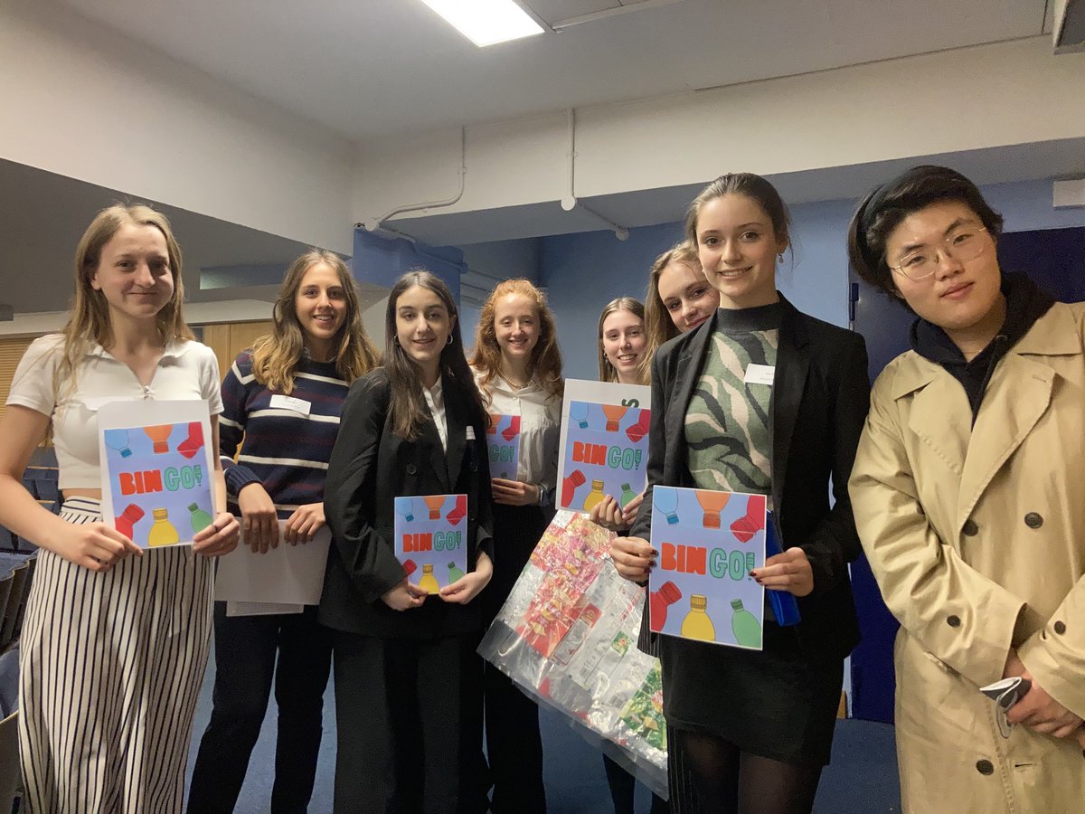 BsEcNorwichHigh's tweet photo. @NorwichHigh @GDST @BinGoNorwich getting ready to present, meeting mentor Catherine Jeong and the presentation! Looking forward to networking over lunch #GDSTLEAD https://t.co/ft4MC2BfHN
