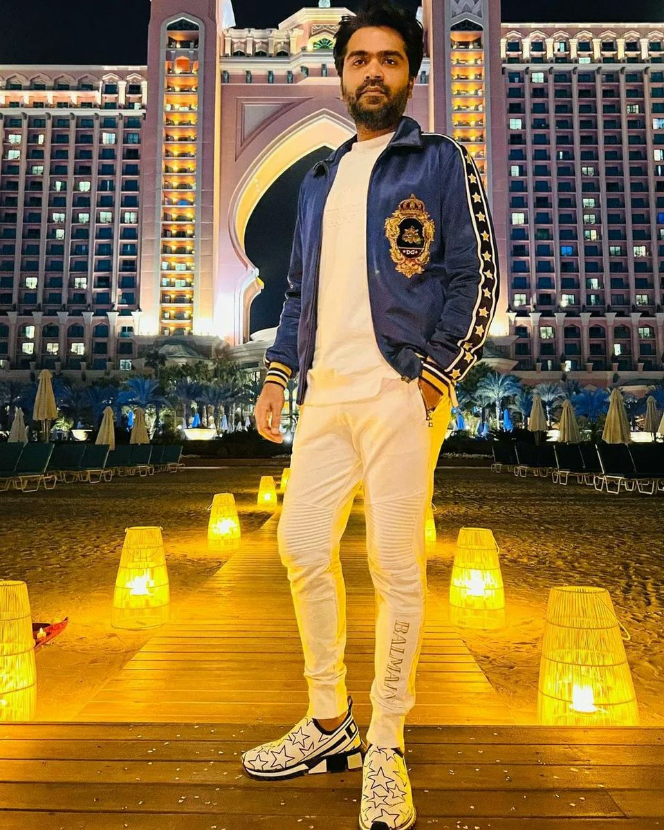 punjabkesari's tweet image. Dapper alert! Here&apos;s a page from Maanadu star @SilambarasanTR_ &apos;s Dubai diaries

#SilambarasanTR #Simbu #Dappervibes #Beatingmidweekblues #Throwbackthursday