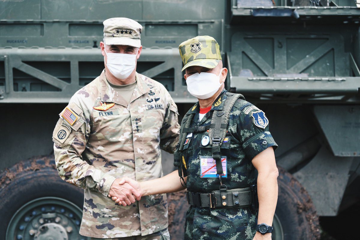 SMART_RTA's tweet image. “มิตรภาพ-เสถียรภาพ-ความยั่งยืน”
Friendships-Stability-Sustainability 
🇹🇭ทบ.ไทย-ทบ.สหรัฐฯ🇺🇸 ปิดการฝึกผสม หนุมานการ์เดียน 2022 🤝

facebook.com/32814685786942…

#HG22
#ClosingCeremony
#RTA
#USARPAC
#SMARTsoldiersStrongArmy