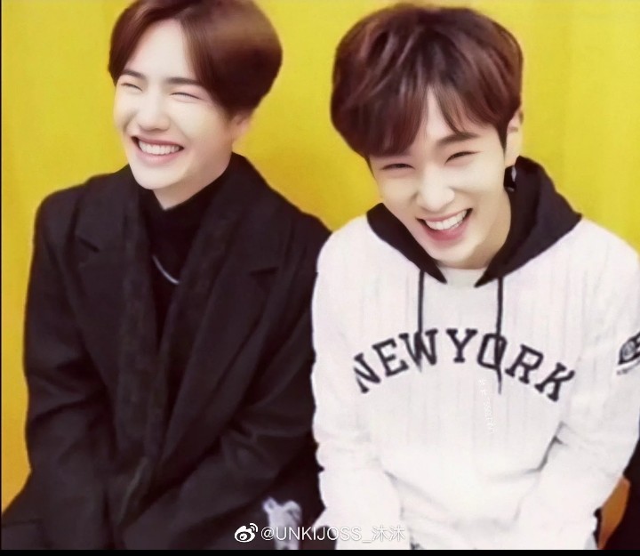 bohan_uniq's tweet photo. I don't care if we're both look like an idiot. Want to know the world that I am so happy being with you 💚❤. 

#WangYibo王一博 #LiWenHan #HanBo #BoHan #UNIQ https://t.co/o23k2XbxZG