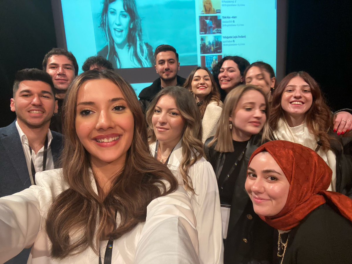 burakyldzrr's tweet photo. Kurulduğumuzdan bu yana gelenekselleşen “Girişimcilik Zirvesi”etkinliğimizi tamamladık.💪🏻 
Emeği geçen herkese teşekkür ederiz.🥳 #gz22 https://t.co/36wBlY98O6