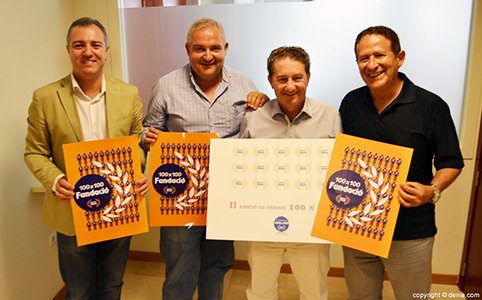 FundacioDenia's tweet photo. Este viernes 25 de Marzo.
Premios 100 x 100 de la @FundacioDenia https://t.co/01Vr8HHBks
