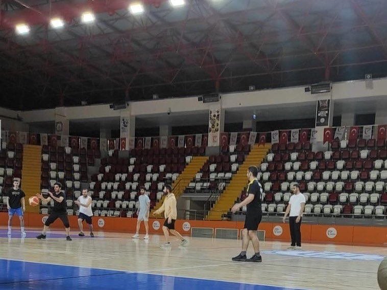 📌 Güneştepe mahalle teşkilatı
 
🏀Basketbol maçı

<a href="/eyupkadirinan/">Eyyüp Kadir İnan</a> 
<a href="/CCekerek/">Muhammed Cem Çekerek</a> 
@mkaracagungoren