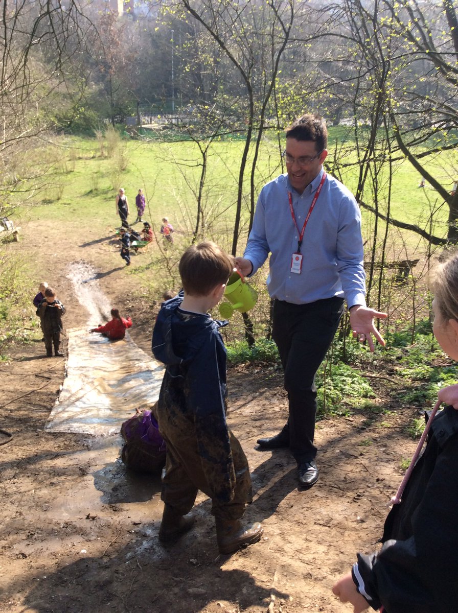 MaundeneSchool's tweet photo. Finches enjoyed their  forest session. We had a visit from DPD Dartford today, who are looking to make links with our community and support our school. The children loved showing them what our forest school can offer and what activities they can participate in. #dpd #cmmunity https://t.co/roiuSuLEjV