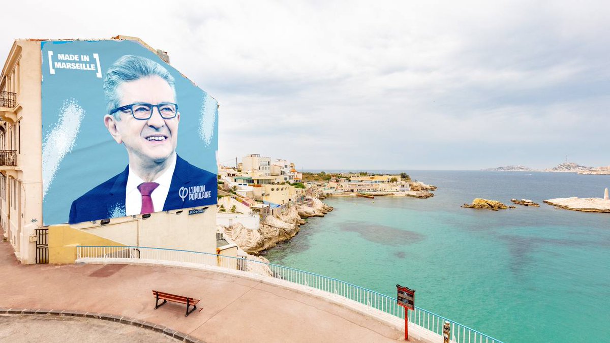 ThibauLogereau's tweet photo. À Marseille il y a 5 ans, @JLMelenchon avait fait un immense meeting sur la paix dont beaucoup se souviennent encore.
Pour vivre ce grand moment cette fois, #RDVdimanche pour #MelenchonMarseille ! https://t.co/npKO18EfFF