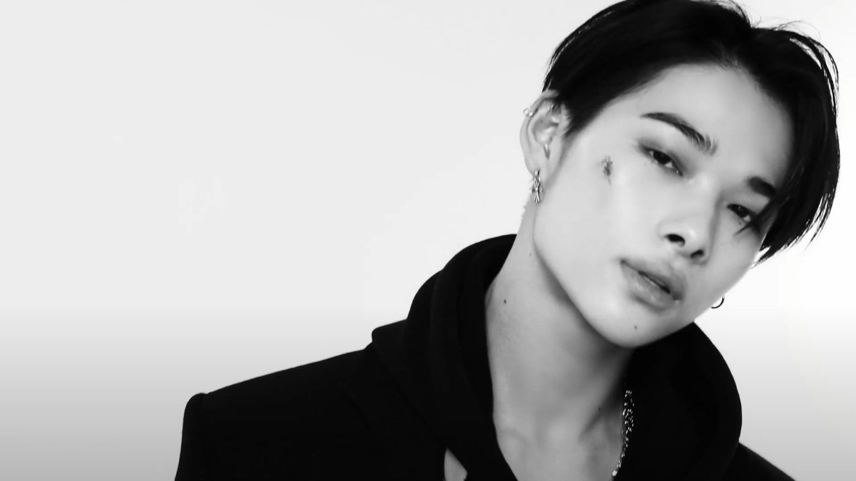 NI_KIJPEG's tweet photo. L'Officiel  #NI_KI #니키 https://t.co/pHcCwH0Zjf