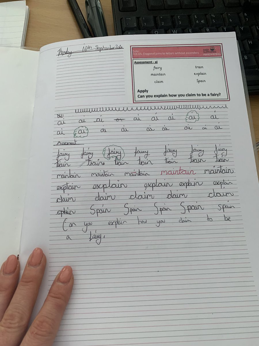 Miss_E_Lock's tweet photo. Handwriting transformations in 5D. Before and After. We try to each find a way to make our writing 1% better each time - this may be a particular join or formation. Small steps leads to bigger changes #improving #smallsteps #focus @NewWaveFed @woodberrydownN4 https://t.co/XOGQMhv0aY