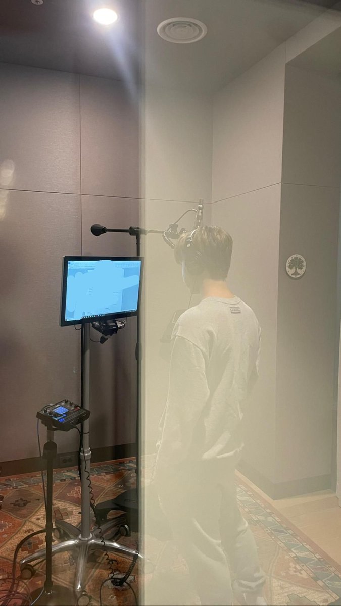 iksanfiles's tweet photo. doyoung's love for iksan boys 🥺❤️ https://t.co/gnJ0KHSazl