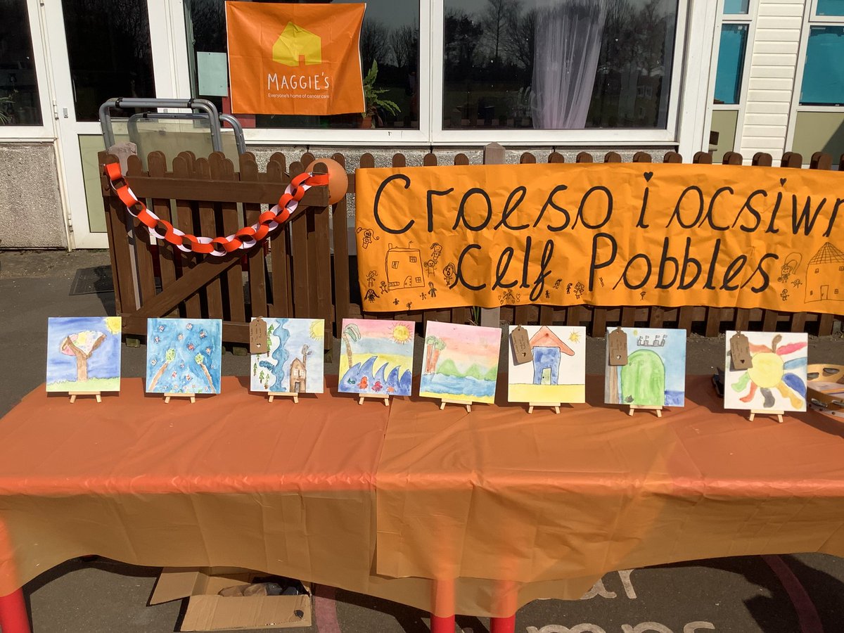 Pennardprimary's tweet photo. Dosbarth Pobbles held a fantastic art auction this morning to raise money for Maggie's Cancer Support. We have raised over £300 for this fantastic charity. Amazing work Pobbles! #pennexp #pennfun #penncomm @MaggiesCentres https://t.co/wHLhikXpAY